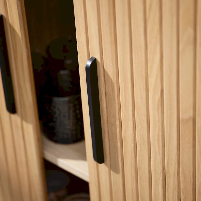 Sideboard im Mid-Century-Modern-Stil mit abgerundeten Schiebetüren
