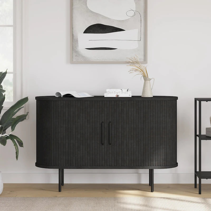 Sideboard im Mid-Century-Modern-Stil mit abgerundeten Schiebetüren