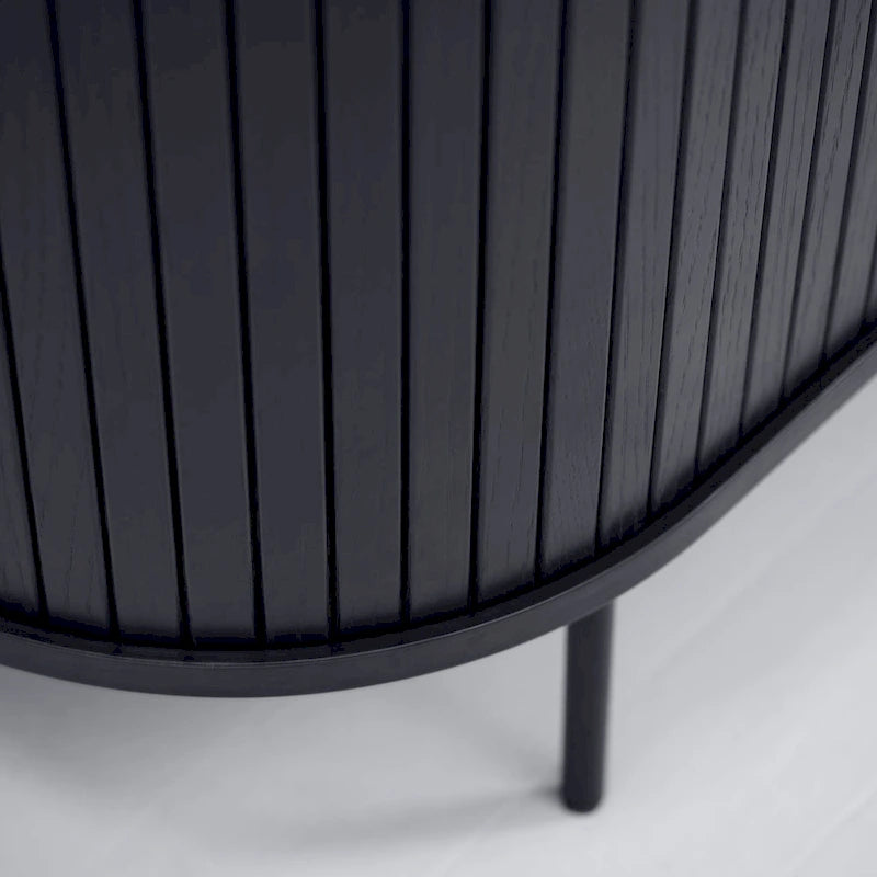 Sideboard im Mid-Century-Modern-Stil mit abgerundeten Schiebetüren