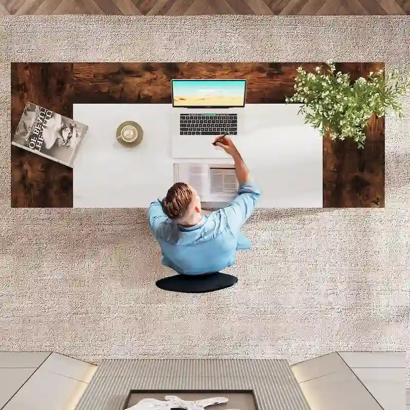 Grand bureau de direction de 63 Inches avec étagères inférieures