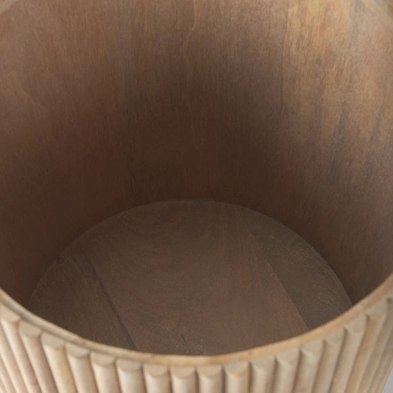 Table d’appoint ronde cannelée en bois massif brun foncé