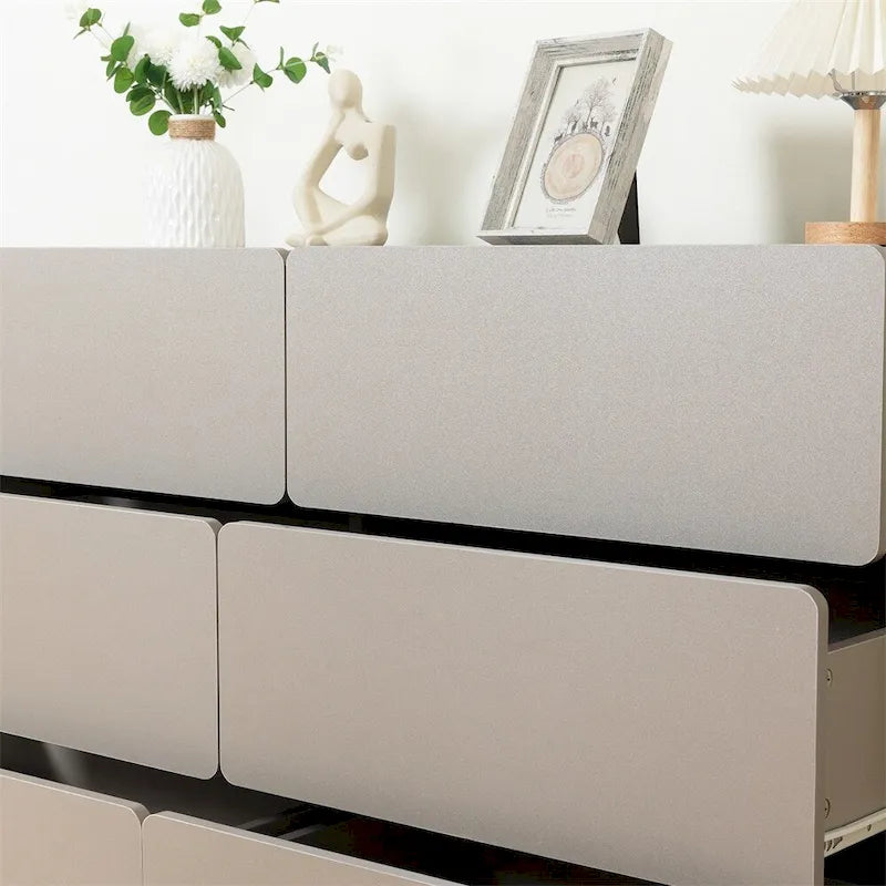 Cómoda de madera con seis cajones