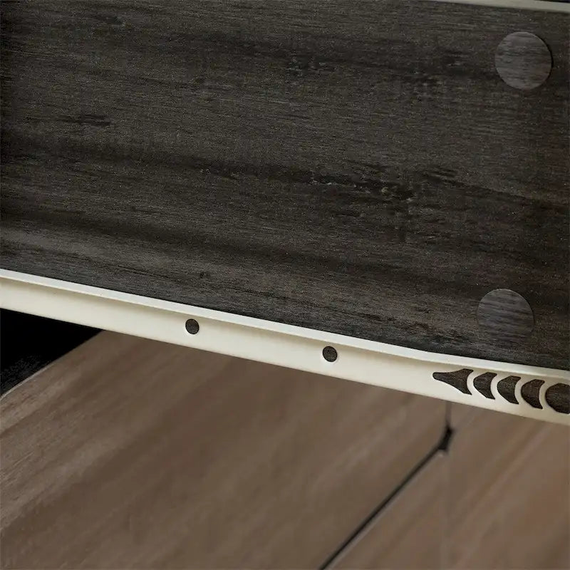 Cómoda de madera con seis cajones